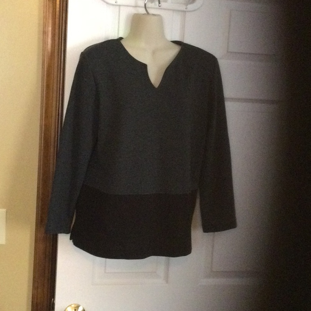 Black and Gray 3/4 Sleeve Blouse with V-Neck